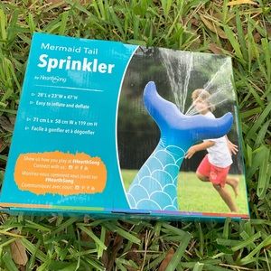 Mermaid inflatable sprinkler